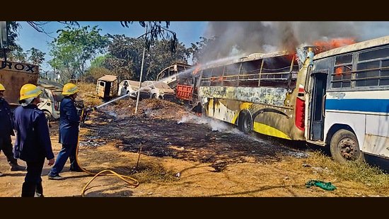 Fortunately, no casualty has been reported in this incident, fire officers confirmed. (HT PHOTO)