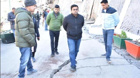 Mangesh Ghildiyal, deputy secretary at the Prime Minister’s Office (PMO) inspecting the land subsidence in Joshimath on Sunday. (Sourced)
