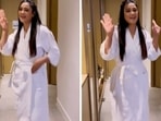 Shweta Tiwari dances to Beshram Rang. Shweta Tiwari dances to Beshram Rang.