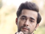 Anuj Saini plays the role of a professor in Rajkumar Santoshi's Gandhi Aur Godse Ek Yudh. Anuj Saini plays the role of a professor in Rajkumar Santoshi's Gandhi Aur Godse Ek Yudh.