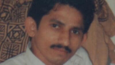 Fake Encounter - Khwaja Yunus - His Dubai photograph which he had sent to his mother Fake Encounter - Khwaja Yunus - His Dubai photograph which he had sent to his mother