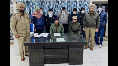 Police have arrested at least eight people of two groups, who were involved in a clash over kite flying, for indulging in a spat and creating ruckus at Lord Mahavira Civil Hospital here on Monday. (HT Photo)