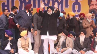 Shiromani Akali Dal president Sukhbir Singh Badal during a SAD rally at the Maghi Mela in Muktsar on Saturday. (Sanjeev Kumar/HT) Shiromani Akali Dal president Sukhbir Singh Badal during a SAD rally at the Maghi Mela in Muktsar on Saturday. (Sanjeev Kumar/HT)