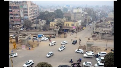 Traffic congestion and chaos was the order of the day for commuters at the busy Bhai Bala Intersection in Ludhiana on Monday. (HT File Photo) Traffic congestion and chaos was the order of the day for commuters at the busy Bhai Bala Intersection in Ludhiana on Monday. (HT File Photo)
