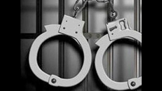 22-yr-old held with 3 pistols in Ludhiana