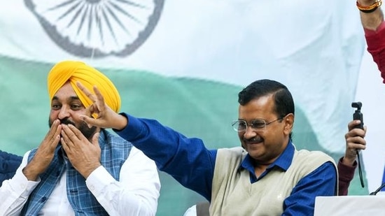 Delhi chief minister Arvind Kejriwal with Punjab chief minister Bhagwant Mann seen in a file photo. Delhi chief minister Arvind Kejriwal with Punjab chief minister Bhagwant Mann seen in a file photo.