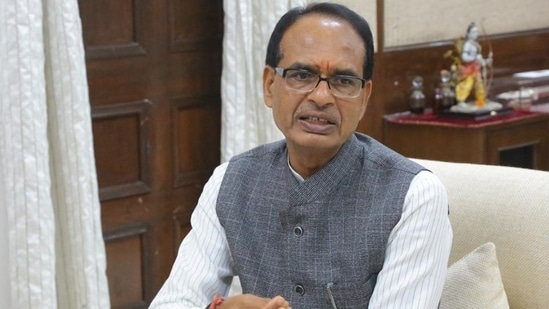 Madhya Pradesh chief minister Shivraj Singh Chouhan informed that the activist apologised for his remarks and prayed his mother for her forgiveness.(HT file photo) Madhya Pradesh chief minister Shivraj Singh Chouhan informed that the activist apologised for his remarks and prayed his mother for her forgiveness.(HT file photo)