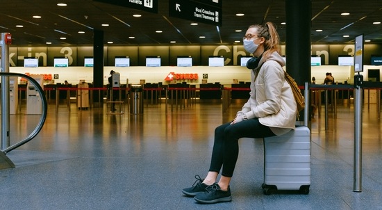 Today's luggage bags are trendy as well as roomy. (Pexels)