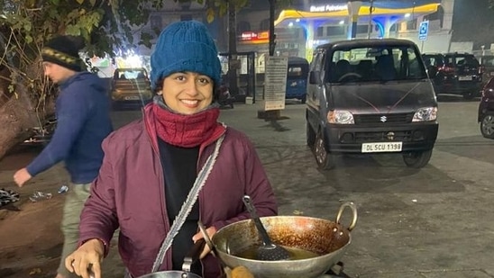 Sharmishta Ghosh runs a tea stall in Delhi. (LinkedIn)