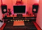 Sound speaker
