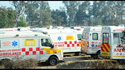 108 Ambulance strike continues; govt offers talks