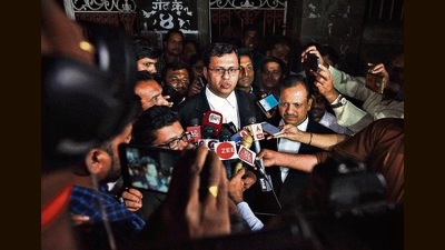 According to the complaint, public prosecutor Pravin Chavan allegedly demanded ₹2 crore from him. (HT PHOTO) According to the complaint, public prosecutor Pravin Chavan allegedly demanded ₹2 crore from him. (HT PHOTO)