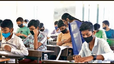 Pune Zilla Parishad (ZP) education department will down 13 illegal English medium schools in Pune district. (Rahul Raut/HT Photo) Pune Zilla Parishad (ZP) education department will down 13 illegal English medium schools in Pune district. (Rahul Raut/HT Photo)
