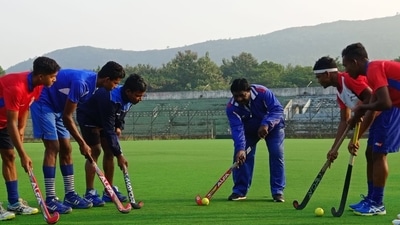 The British introduced hockey in the tribal-dominated region of Odisha two centuries ago (Hindustan Times ) The British introduced hockey in the tribal-dominated region of Odisha two centuries ago (Hindustan Times )