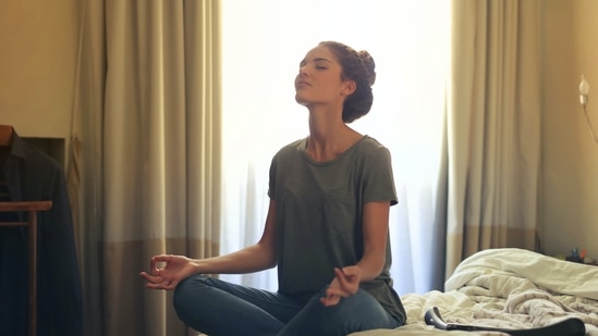 Tina Mukerji gives a beginner's guide to meditation.(Pexels)