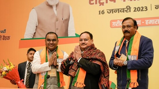 BJP National President JP Nadda with party leaders Raj Kumar Chahar (right) and Jamal Siddiqui during the party's Office Bearers' meeting, at BJP Headquarters in Delhi, Monday.(PTI)