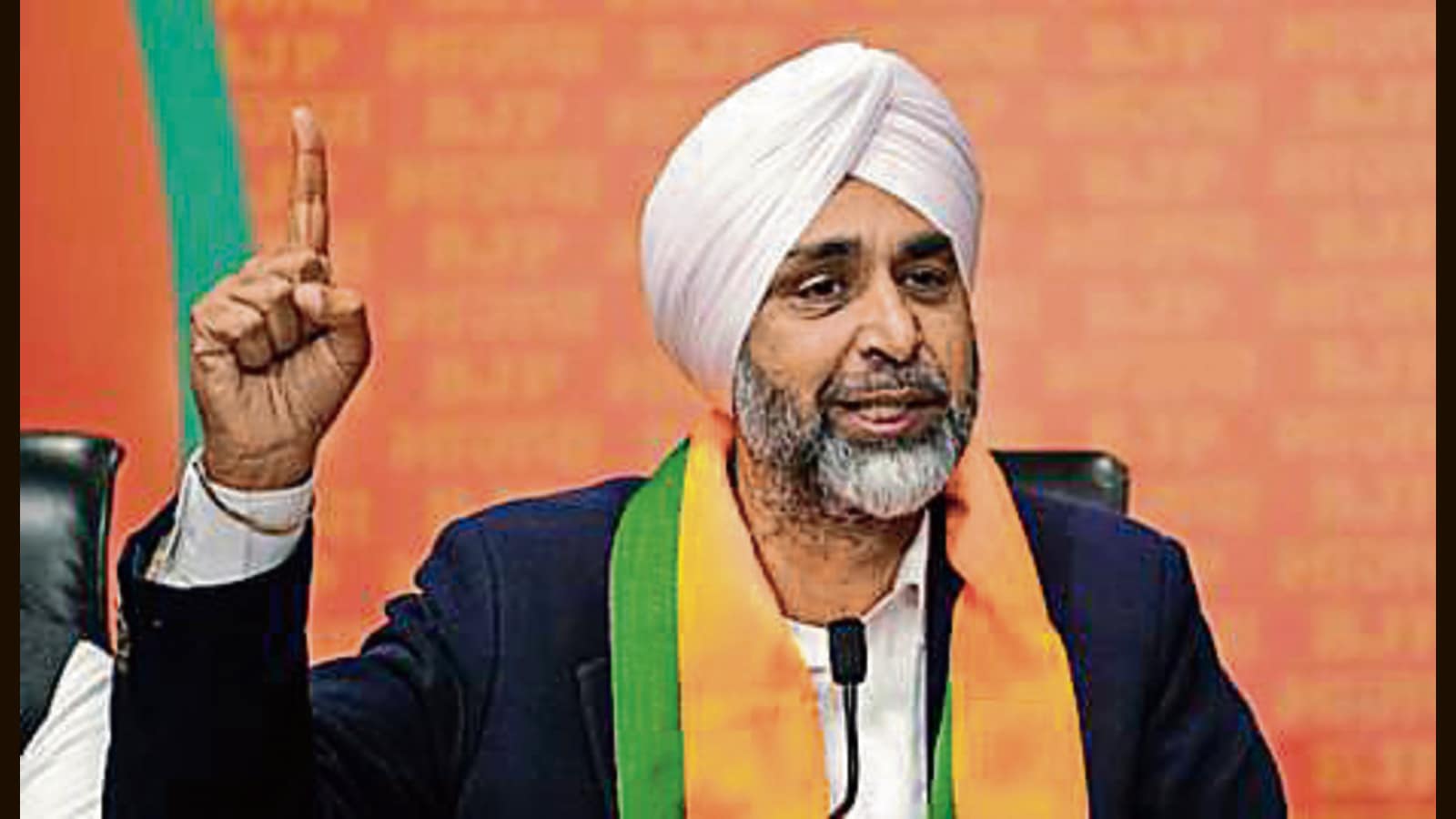 Sidelined in Congress, Manpreet Badal looks for greener pastures in BJP