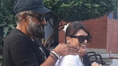 Vivek Agnihotri spoke about his wife Pallavi Joshi's accident. Vivek Agnihotri spoke about his wife Pallavi Joshi's accident.