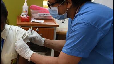 An HPV vaccine being administered to class 10 students in Navi Mumbai in November 2022. (HT Photo) An HPV vaccine being administered to class 10 students in Navi Mumbai in November 2022. (HT Photo)