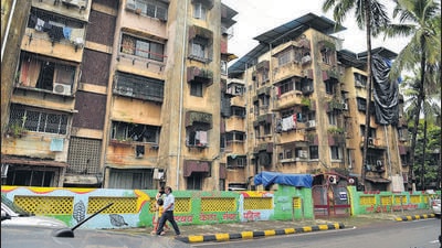 Navi Mumbai, India - June 17, 2021: Noor Cooperative Housing Society Ltd., one of the 475 dangerous buildings identified by NMMC at Vashi, in Navi Mumbai, India, on Thursday, June 17, 2021. (Photo by Bachchan Kumar/ HT PHOTO) (HT PHOTO) Navi Mumbai, India - June 17, 2021: Noor Cooperative Housing Society Ltd., one of the 475 dangerous buildings identified by NMMC at Vashi, in Navi Mumbai, India, on Thursday, June 17, 2021. (Photo by Bachchan Kumar/ HT PHOTO) (HT PHOTO)