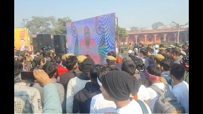Participants in G-20 Symbolic Marathon organised in Agra to launch MP Sports Competition on Thursday. (HT) Participants in G-20 Symbolic Marathon organised in Agra to launch MP Sports Competition on Thursday. (HT)