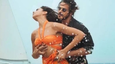 Shah Rukh Khan and Deepika Padukone in Pathaan song Besharam Rang.