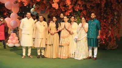Anant Ambani, Radhika Merchant engaged at Antilla in Mumbai (Hindustan Times) Anant Ambani, Radhika Merchant engaged at Antilla in Mumbai (Hindustan Times)