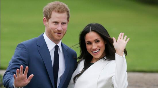 Prince Harry and Meghan Markle in a photograph taken on November 27, 2017 following the announcement of their engagement. (Daniel LEAL-OLIVAS / AFP)