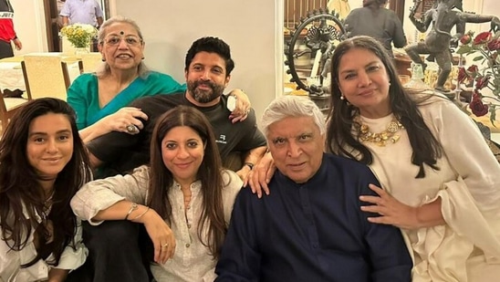 Shabana Azmi, Javed Akhtar, Farhan Akhtar, Zoya Akhtar and Honey Irani in a rare photo.