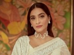 Sonam Kapoor put on a lovely white saree for an at-home photoshoot. Sonam Kapoor put on a lovely white saree for an at-home photoshoot.