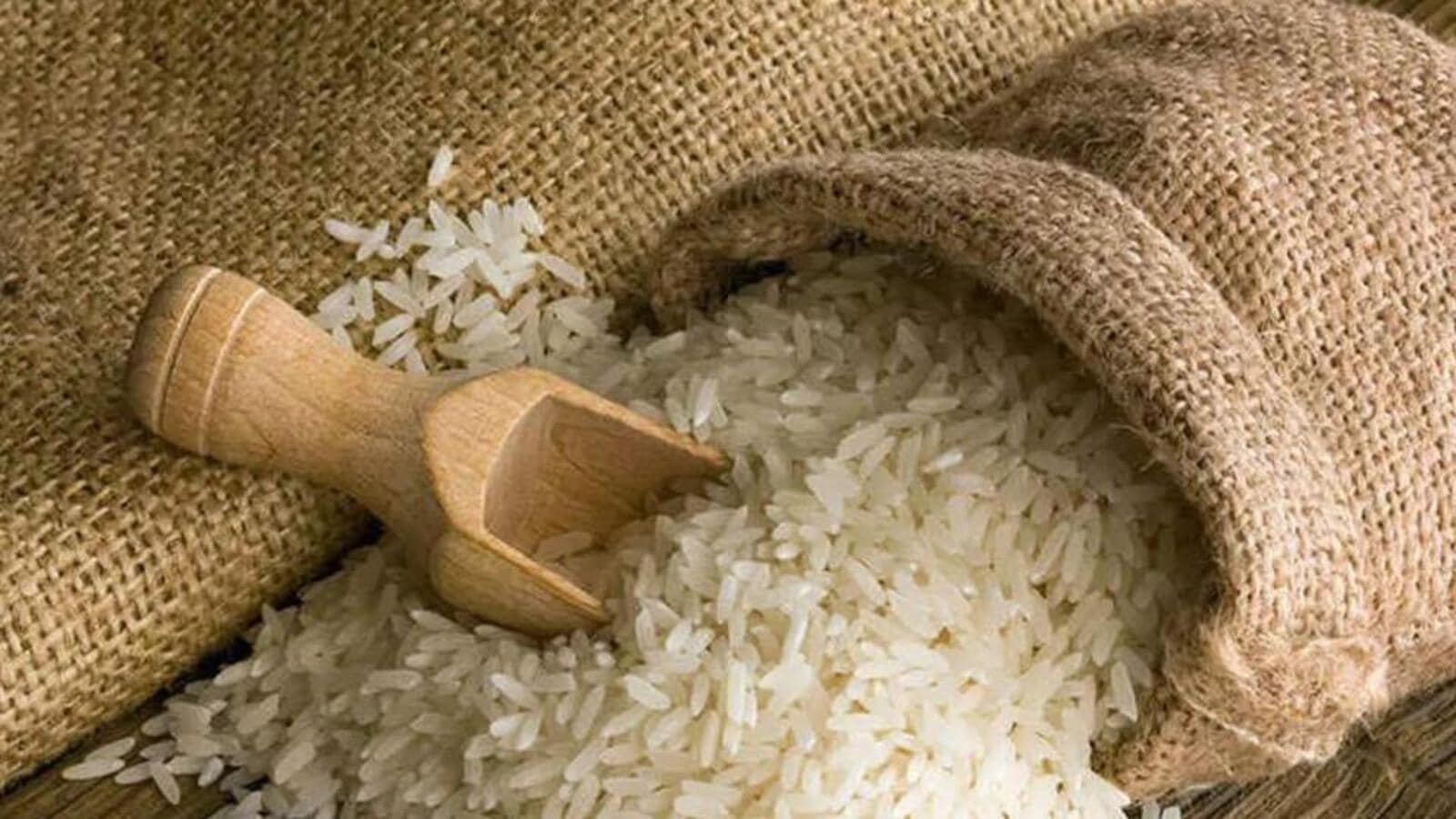 ‘Free 5 kg rice’: Odisha BJP to put up banners of PM Modi at PDS shops ...