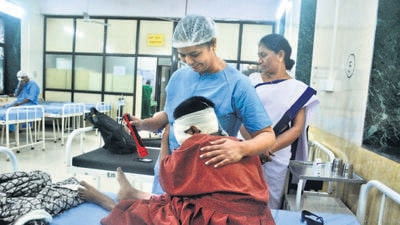 20-year-old blind woman with disability Anamika Sarkar who never used to express her thoughts and feelings, started communicating with her caretaker for the first time on Tuesday after she got her eyesight due to cataract operation, at Thane Mental Hospital. It was a joyful sight for all the doctors and patients at Thane Civil Hospital where the operation was done, in Thane. (Praful Gangurde/HT Photo) 20-year-old blind woman with disability Anamika Sarkar who never used to express her thoughts and feelings, started communicating with her caretaker for the first time on Tuesday after she got her eyesight due to cataract operation, at Thane Mental Hospital. It was a joyful sight for all the doctors and patients at Thane Civil Hospital where the operation was done, in Thane. (Praful Gangurde/HT Photo)