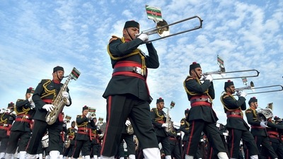 The Republic Day celebrations will be held in a spirit of greater 'janbhagdari' (public participation) and workers of the Central Vista project and their family members, maintenance workers of Kartavya Path, vegetable vendors, milk booth workers, grocery shopkeepers and rickshaw-pullers will be "special invitees", the officials shared during the presentation. (ANI) The Republic Day celebrations will be held in a spirit of greater 'janbhagdari' (public participation) and workers of the Central Vista project and their family members, maintenance workers of Kartavya Path, vegetable vendors, milk booth workers, grocery shopkeepers and rickshaw-pullers will be "special invitees", the officials shared during the presentation. (ANI)