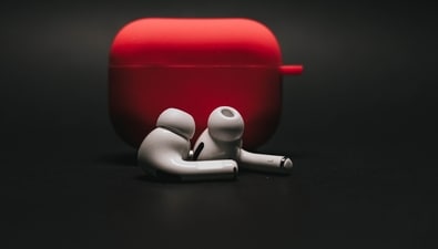 Wireless Earbuds (pexels.com) Wireless Earbuds (pexels.com)