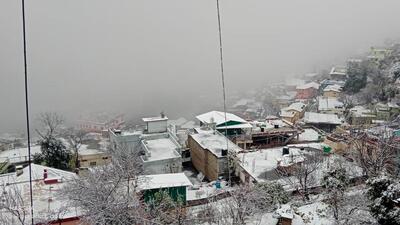 Snow covered Joshimath on Friday amid land subsidence crisis. (HT Photo/Rajeev Kala) Snow covered Joshimath on Friday amid land subsidence crisis. (HT Photo/Rajeev Kala)