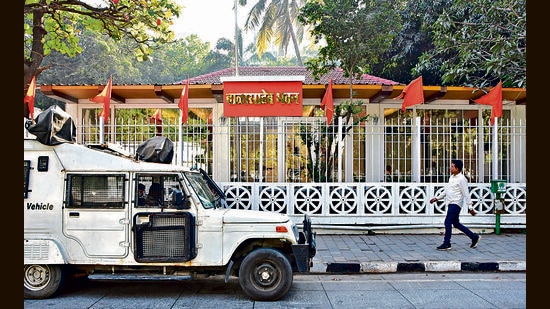 Mumbai, India - January 16, 2023: An outide view of Balasaheb Bhavan, party office of Balasahebanchi Shiv Sena (BSS) of Eknath Shinde faction, near Mantralaya, in Mumbai, India, on Monday, January 16, 2023. (Photo by Bhushan Koyande/HT Photo) (HT PHOTO) Mumbai, India - January 16, 2023: An outide view of Balasaheb Bhavan, party office of Balasahebanchi Shiv Sena (BSS) of Eknath Shinde faction, near Mantralaya, in Mumbai, India, on Monday, January 16, 2023. (Photo by Bhushan Koyande/HT Photo) (HT PHOTO)