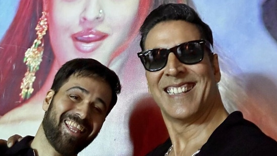 Akshay Kumar with Selfiee co-star Emraan Hashmi at an event.