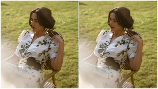 Esha played muse to fashion designer house Gauri and Nainika and picked a summer dress for the pictures. (Instagram/@egupta)