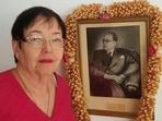 Anita Bose Pfaff with a photo of her father, Netaji Subhash Chandra Bose, in her residence in Augsburg, Germany.(HT Photo) Anita Bose Pfaff with a photo of her father, Netaji Subhash Chandra Bose, in her residence in Augsburg, Germany.(HT Photo)