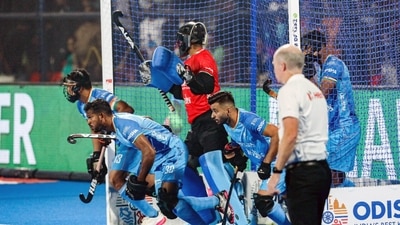 With cleats, shin, knee and mouth guards, gloves, groin cups and masks, runners now have the confidence to rush towards the drag-flickers (Hockey India Twitter)
