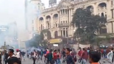 Around 19 police personnel, including three senior Indian Police Service (IPS) officers and several IFS workers were injured in the clash (Twitter Photo)