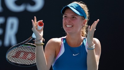 Linda Fruhvirtova of the Czech Republic celebrates after defeating compatriot Marketa Vondrousova in their third round match at the Australian Open tennis championship in Melbourne, Australia, Saturday, Jan. 21, 2023. (AP) Linda Fruhvirtova of the Czech Republic celebrates after defeating compatriot Marketa Vondrousova in their third round match at the Australian Open tennis championship in Melbourne, Australia, Saturday, Jan. 21, 2023. (AP)