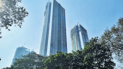 Mumbai, India - January 21, 2023: A labourer dies after falling from the 14th floor of an under construction builidng of Oberoi Eternia housing project of Oberoi Realty, at LBS Marg, Mulund (West), in Mumbai, India, on Saturday, January 21, 2023. (Praful Gangurde/HT Photo) (HT PHOTO) Mumbai, India - January 21, 2023: A labourer dies after falling from the 14th floor of an under construction builidng of Oberoi Eternia housing project of Oberoi Realty, at LBS Marg, Mulund (West), in Mumbai, India, on Saturday, January 21, 2023. (Praful Gangurde/HT Photo) (HT PHOTO)