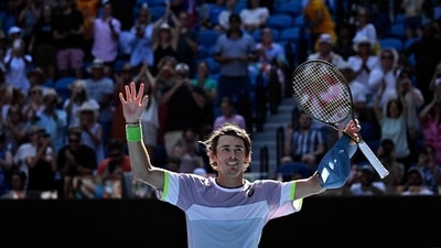 Australia's Alex De Minaur celebrates victory against France's Benjamin Bonzi Australia's Alex De Minaur celebrates victory against France's Benjamin Bonzi