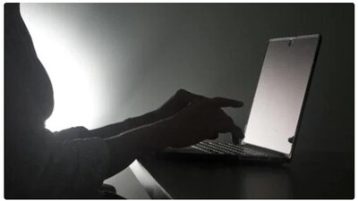 The Division number 4 police booked a woman for allegedly threatening a Shiv Sena (Bal Thackeray) leader and making objectionable comments at him on social networking sites. (Getty Images)