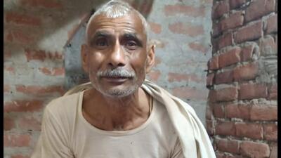 Victim Nawal Kishor Pandey, 65, is a teacher at a private school. (HT Photo) Victim Nawal Kishor Pandey, 65, is a teacher at a private school. (HT Photo)