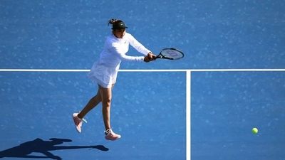 India tennis star Sania Mirza in action. (Twitter) India tennis star Sania Mirza in action. (Twitter)