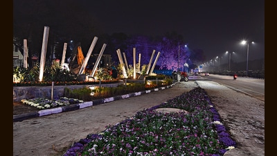 Work underway to decorate the Kalibari light point in Chandigarh, en route the meeting venue. (HT) Work underway to decorate the Kalibari light point in Chandigarh, en route the meeting venue. (HT)