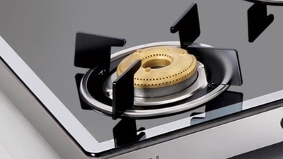 When researchers measured emissions in 53 stoves across California, they found that all but one of them leaked methane when the burners and oven were turned off. (Representational Image) When researchers measured emissions in 53 stoves across California, they found that all but one of them leaked methane when the burners and oven were turned off. (Representational Image)