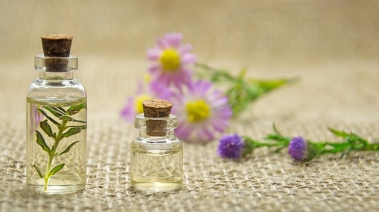 Aromatherapy can also be used to help improve sleep quality. Essential oils such as lavender, bergamot, and vetiver have been shown to help promote feelings of calm and relaxation, making it easier to fall asleep and stay asleep.(Pexels)